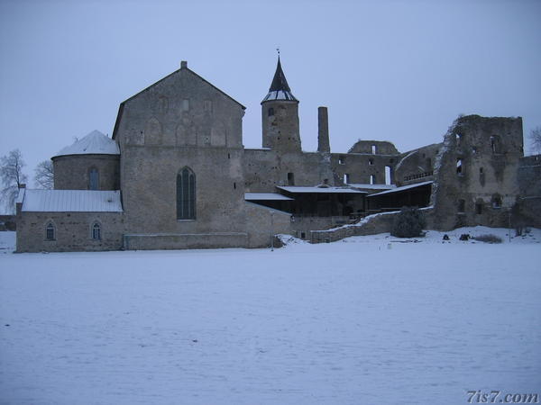Haapsalu castle in winter