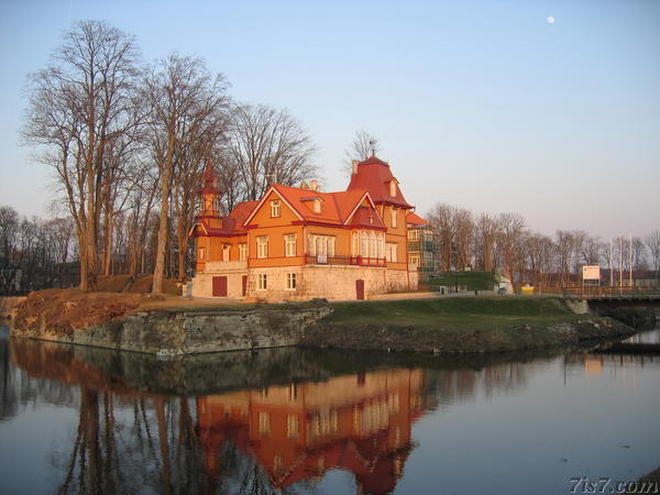 Kuressaare villa in spring.