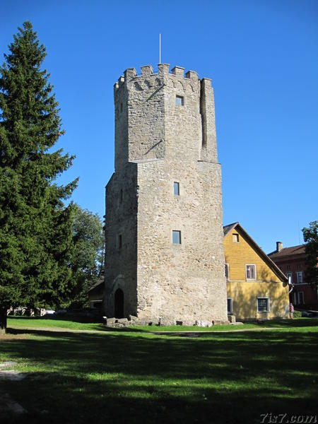 Porkuni gate tower