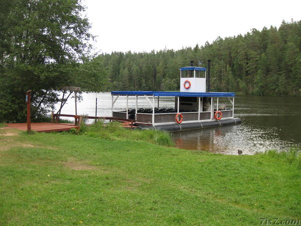 The Lonny on Saesaar lake