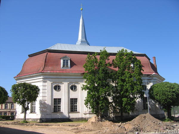 Valga church outside