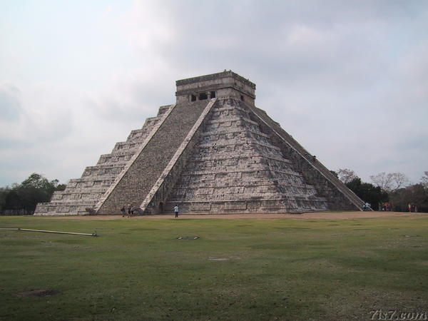 Chichen-Itza Pyramid