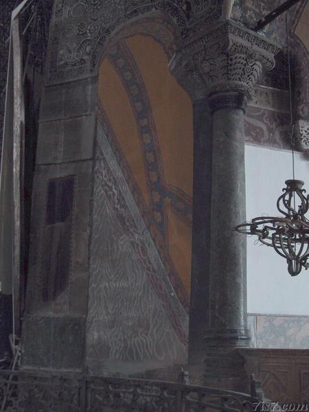 Optical Illusion in Aya Sofya