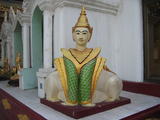 Shwedagon Pagoda Statue